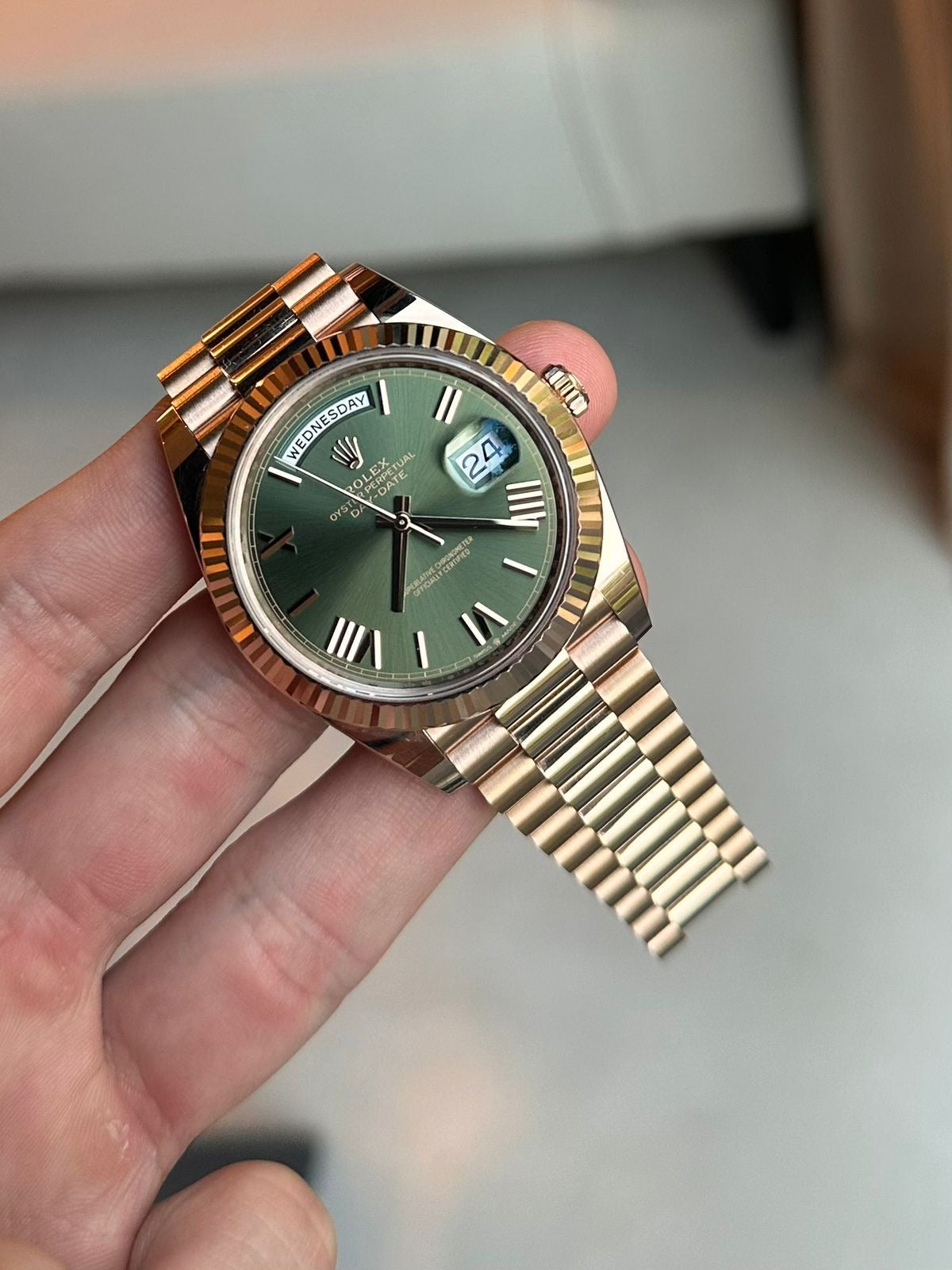 ROLE_X OYSTER PERPETUAL DAY DATE 40 BATTERY