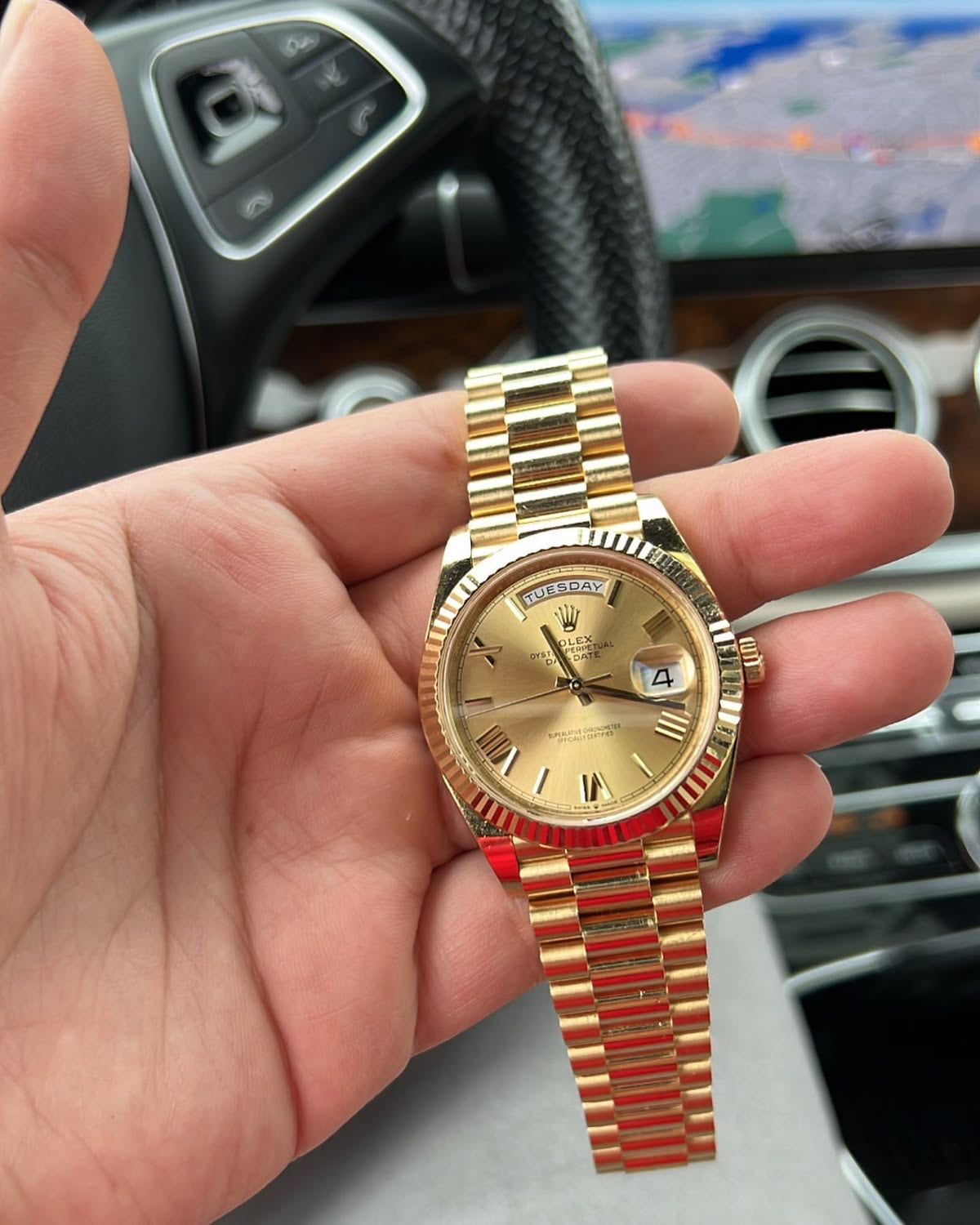 ROLE_X OYSTER PERPETUAL DAY DATE 40 || GOLD