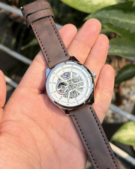 Tommy Hilfiger Automatic || Leather
