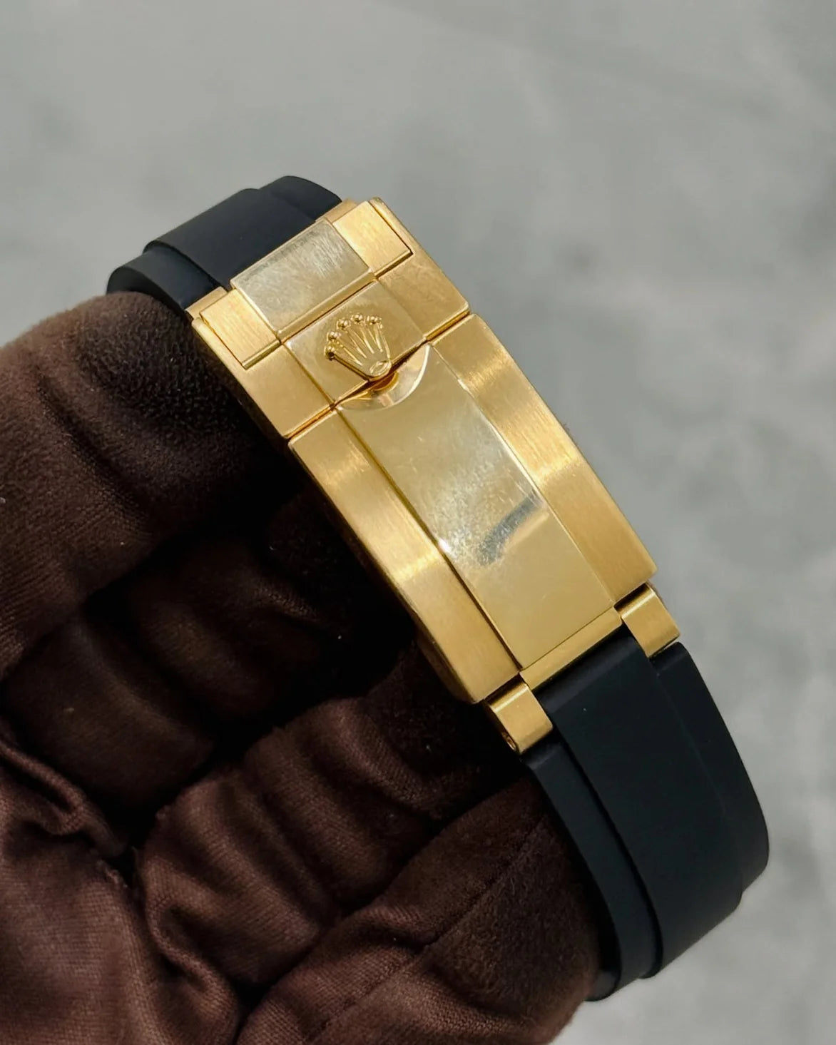 Ro*ex Eye Of The Tiger Silicon Belt Edition Premium Quality Luxury Watch premiumwearing.store